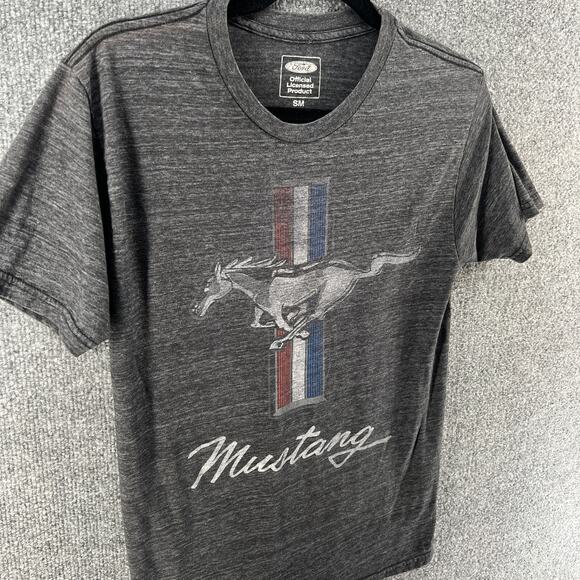 Ford Mustang Shirt Mens Medium Gray Short Sleeve Logo Cars Crew Neck - Picture 3 of 10